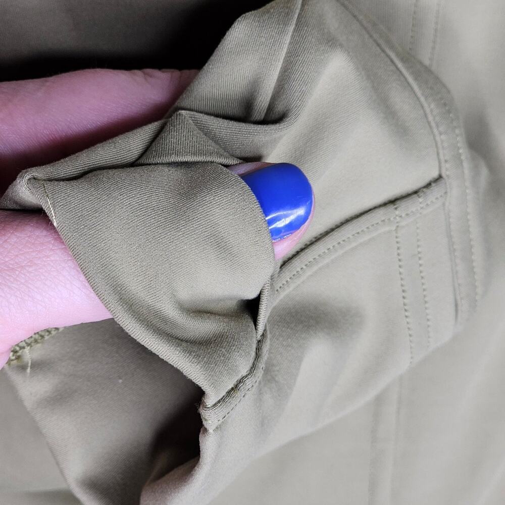 Lululemon Jacket - Picture 7 of 10